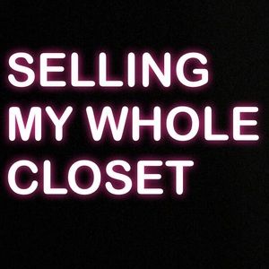 SELLING OVER $500 WORTH OF CLOTHES